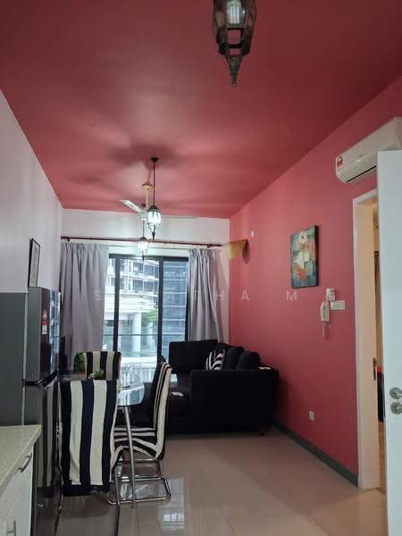 Kediaman Servis untuk Dijual di South View - Sujatha M - Living Room - PropertyGuru.com.my