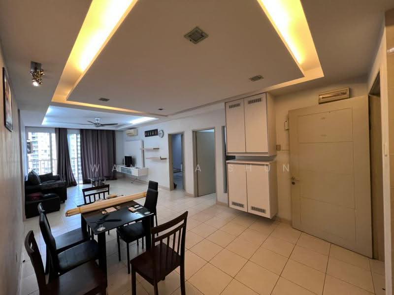 Kondominium untuk Dijual di Platinum Lake PV 13 - Wan Jia Shun - Living Room - PropertyGuru.com.my
