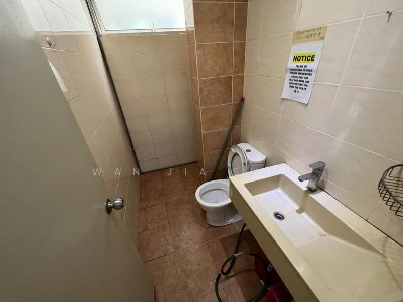 Kondominium untuk Dijual di Platinum Lake PV 13 - Wan Jia Shun - PropertyGuru.com.my