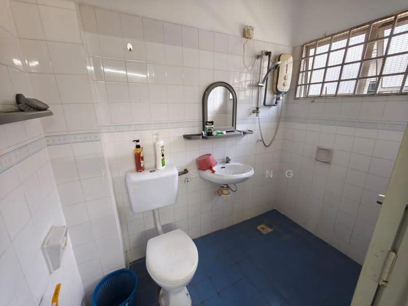 Terraced House for Rent in Shah Alam (Selangor) - Tabris Wong - Bathroom - PropertyGuru.com.my