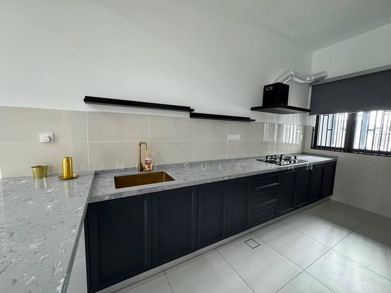 Rumah Teres 2-Tingkat untuk Disewa di Elmina (Shah Alam) - Yasmin Sulaiman - Kitchen - PropertyGuru.com.my