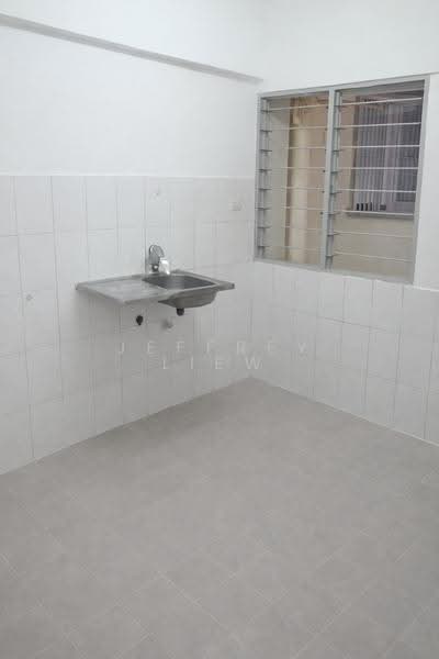 Flat for Rent at Taman Megah Kepong - Jeffrey Liew - Kitchen - PropertyGuru.com.my