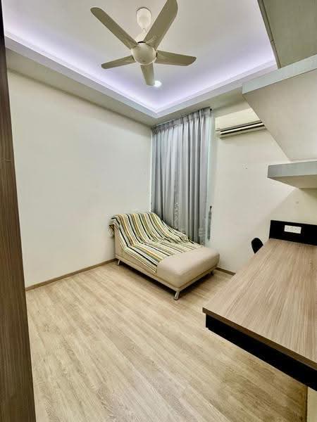 Kondominium untuk Dijual di The Park Residence, Kuching - KC Jee - Study - PropertyGuru.com.my