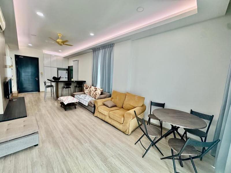 Kondominium untuk Dijual di The Park Residence, Kuching - KC Jee - Living Room - PropertyGuru.com.my