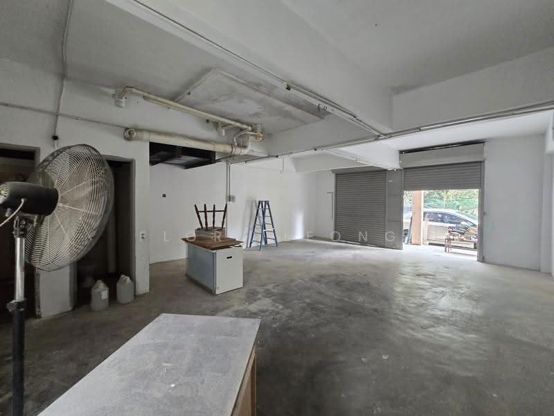 Shop for Rent in Pusat Bandar Putra Permai (Seri Kembangan) - Flory Leong - Interior - PropertyGuru.com.my