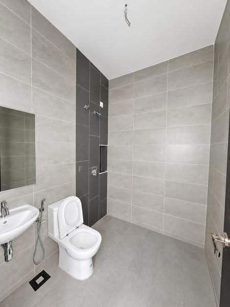 Rumah Kluster untuk Dijual di Taman Glenmarie (Johor Bahru) - Ee Fong Toh - Bathroom - PropertyGuru.com.my