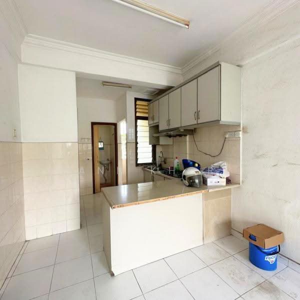 Rumah Flat untuk Dijual di Taman Cendana - Ann Khor - Kitchen - PropertyGuru.com.my