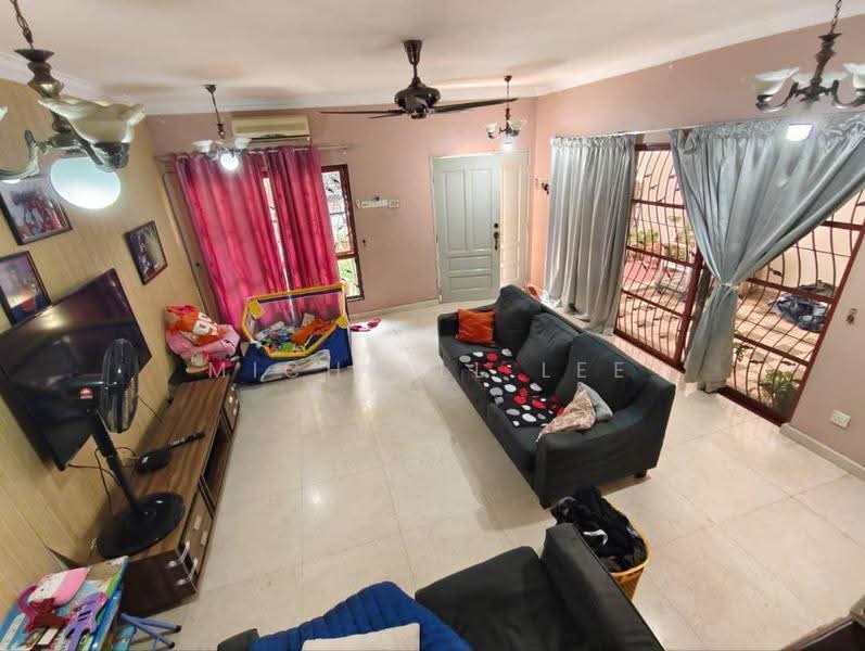 2-storey Terraced House for Sale in Putra Heights (Subang Jaya) - Michiall Lee - Living Room - PropertyGuru.com.my