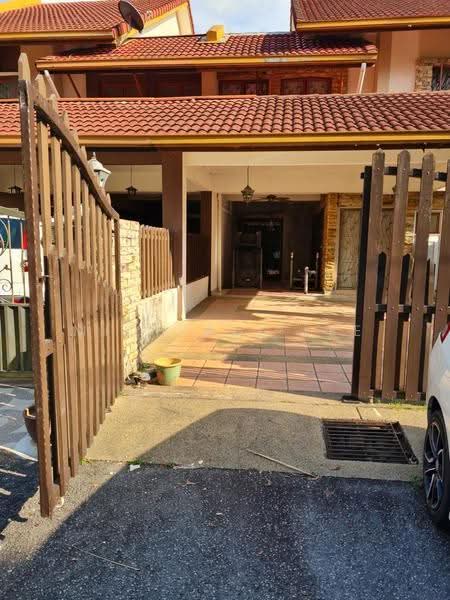 2-storey Terraced House for Sale in Putra Heights (Subang Jaya) - Michiall Lee - Exterior - PropertyGuru.com.my