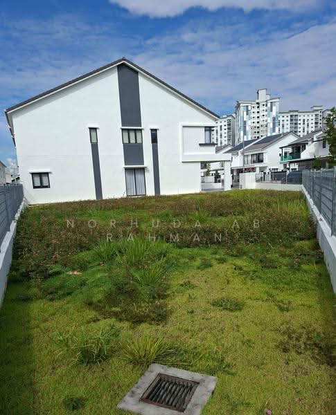 2-storey Terraced House for Sale in Cyberjaya (Selangor) - Norhuda Ab Rahman - Exterior - PropertyGuru.com.my