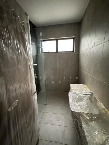 2-storey Terraced House for Sale in Bandar Kinrara Seksyen 8 (Bandar Kinrara) - Priscilla Tan - Bathroom - PropertyGuru.com.my
