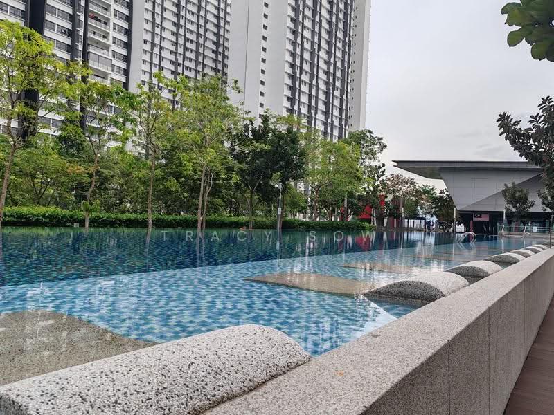 Kondominium untuk Dijual di Lakeville Residence - Tracy Sow - Pool - PropertyGuru.com.my