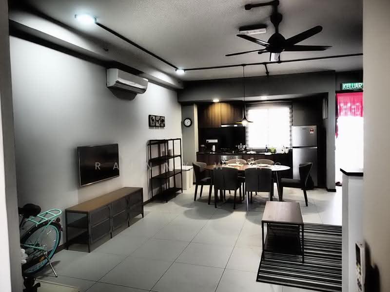 Kondominium untuk Disewa di The Landmark - Rainny Wong - Living Room - PropertyGuru.com.my