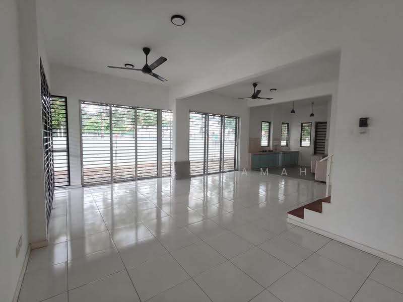 2-storey Terraced House for Rent in TTDI Grove (Kajang) - Faridah Samah - Living Room - PropertyGuru.com.my