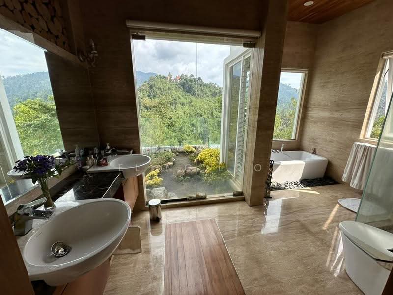 Bungalow House untuk Dijual di Bentong (Pahang) - Eling Loo - Bathroom - PropertyGuru.com.my