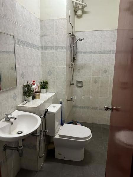Condominium for Sale at Tropika Paradise Condominium - Lee Luke - Bathroom - PropertyGuru.com.my