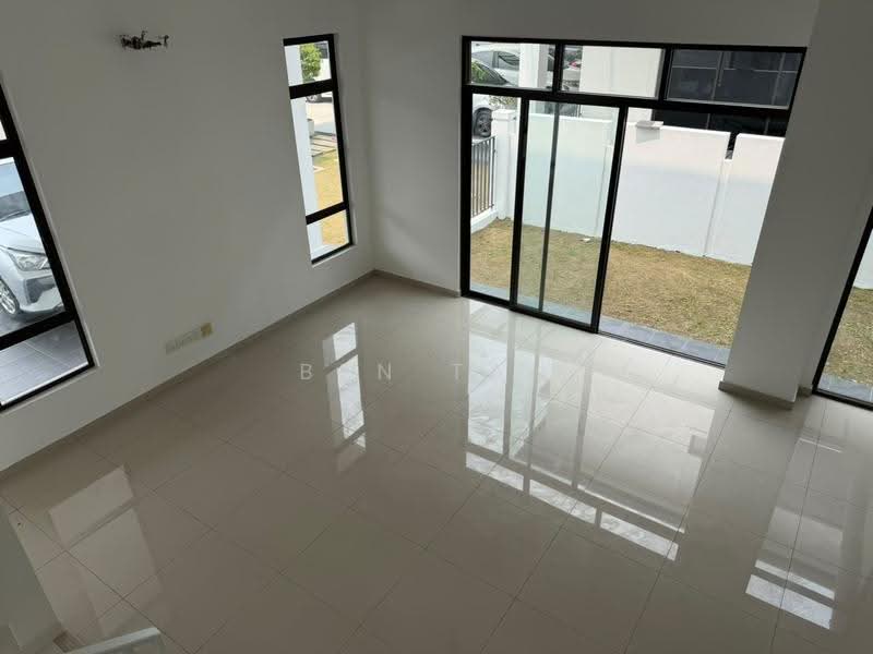 2-storey Terraced House for Sale in Puncak Alam (Selangor) - Ben Tan - Living Room - PropertyGuru.com.my