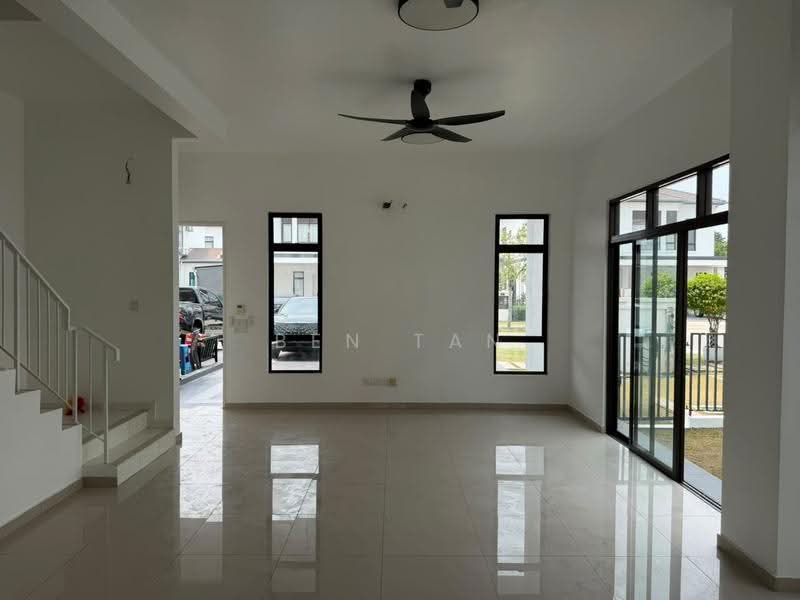 2-storey Terraced House for Sale in Puncak Alam (Selangor) - Ben Tan - Living Room - PropertyGuru.com.my