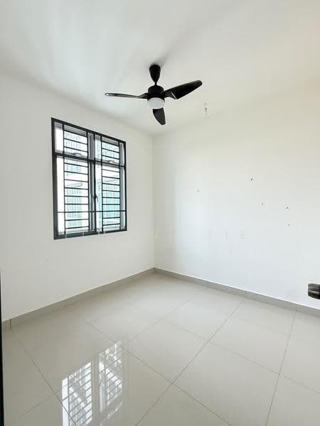 Kediaman Servis untuk Dijual di D'Ambience Residences (Pangsapuri Ikatan Flora) - Lim Tze Jie - Interior - PropertyGuru.com.my