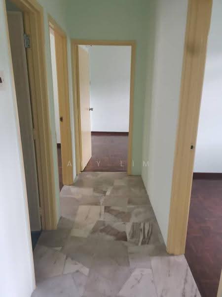 Apartment for Sale at Sri Pinang Apartment - Amy Lim - Corridor - PropertyGuru.com.my