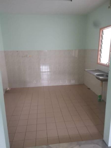 Apartment for Sale at Sri Pinang Apartment - Amy Lim - Kitchen - PropertyGuru.com.my