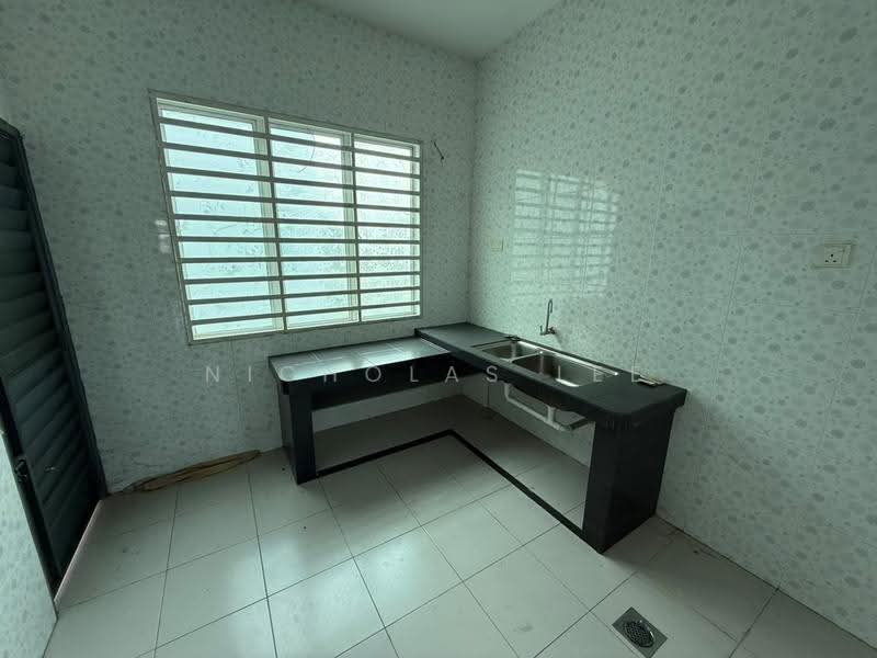 Rumah Teres 2-Tingkat untuk Dijual di Menglembu (Perak) - Nicholas Lee - Kitchen - PropertyGuru.com.my
