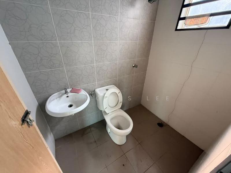 Rumah Teres 2-Tingkat untuk Dijual di Menglembu (Perak) - Nicholas Lee - Bathroom - PropertyGuru.com.my