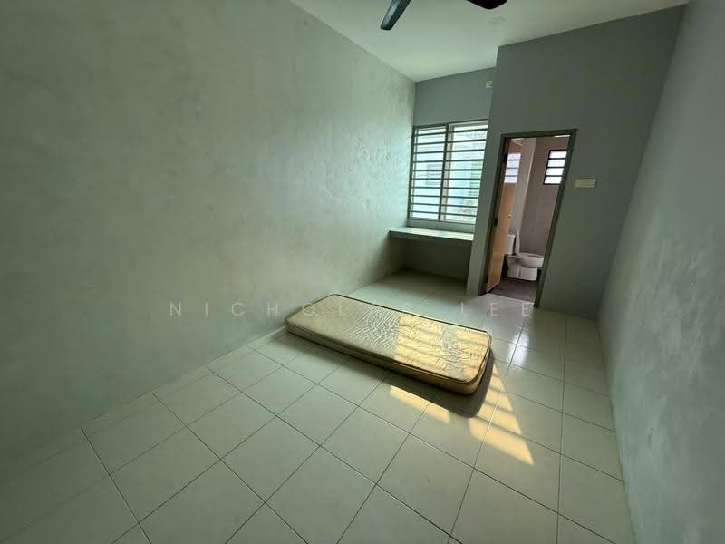Rumah Teres 2-Tingkat untuk Dijual di Menglembu (Perak) - Nicholas Lee - Bedroom - PropertyGuru.com.my