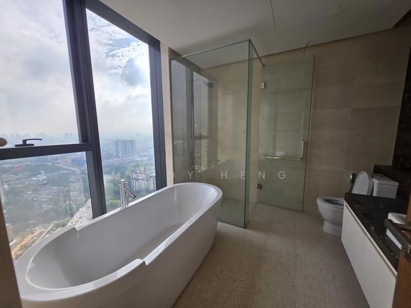 Kediaman Servis untuk Dijual di The Astaka @ 1 Bukit Senyum - Mindy Heng - Bathroom - PropertyGuru.com.my