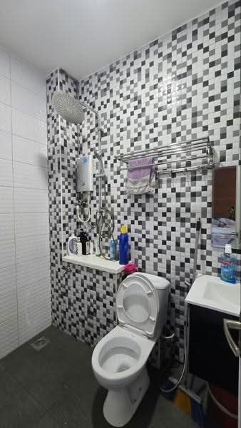 Rumah Teres 2-Tingkat untuk Dijual di Setia Tropika (Johor Bahru) - Jaz Lee - PropertyGuru.com.my