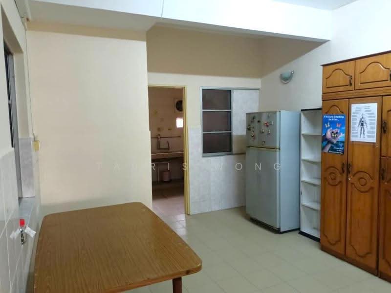 2-storey Terraced House for Sale in Bandar Bukit Tinggi (Klang) - Tabris Wong - Kitchen - PropertyGuru.com.my