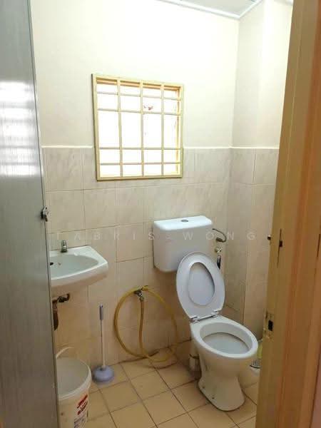 2-storey Terraced House for Sale in Bandar Bukit Tinggi (Klang) - Tabris Wong - Bathroom - PropertyGuru.com.my