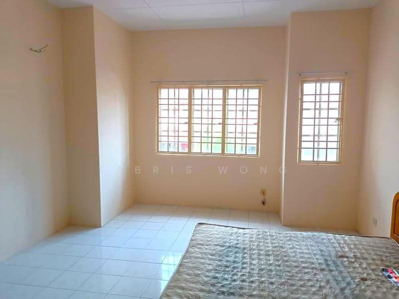 2-storey Terraced House for Sale in Bandar Bukit Tinggi (Klang) - Tabris Wong - Bedroom - PropertyGuru.com.my