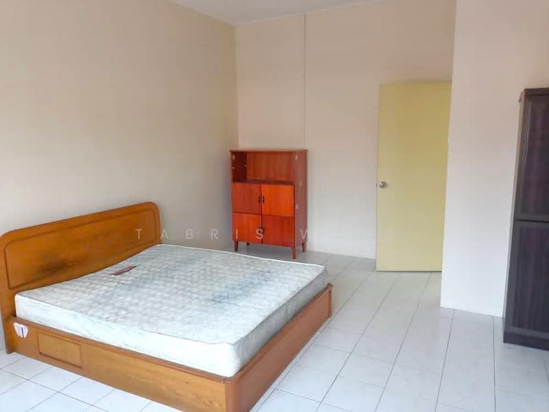 2-storey Terraced House for Sale in Bandar Bukit Tinggi (Klang) - Tabris Wong - Bedroom - PropertyGuru.com.my