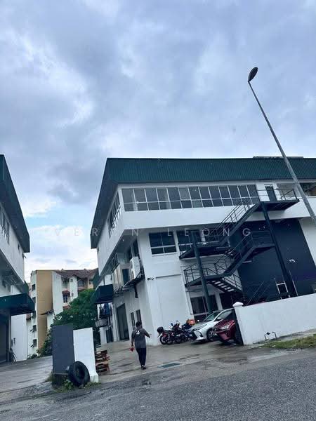 Factory for Rent in Taman Pertama (Cheras) - Veron Leong - Exterior - PropertyGuru.com.my