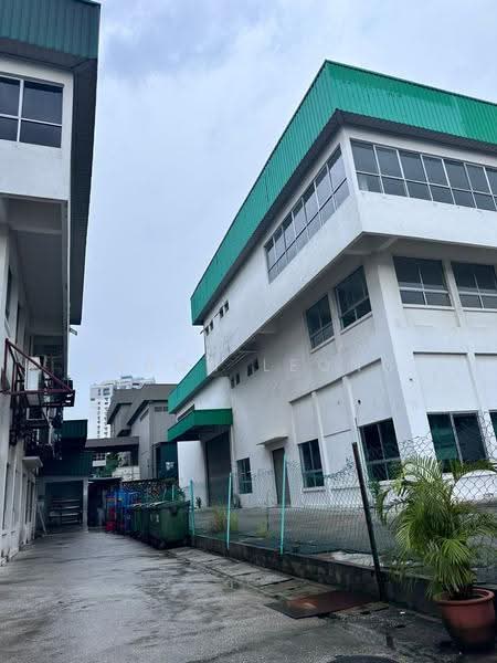 Factory for Rent in Taman Pertama (Cheras) - Veron Leong - Exterior - PropertyGuru.com.my