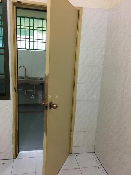 2-storey Terraced House for Sale in Taman Mount Austin (Tebrau) - Angel Tan - Kitchen - PropertyGuru.com.my