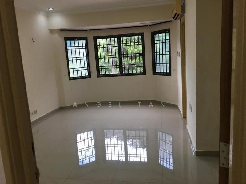 2-storey Terraced House for Sale in Taman Mount Austin (Tebrau) - Angel Tan - Living Room - PropertyGuru.com.my
