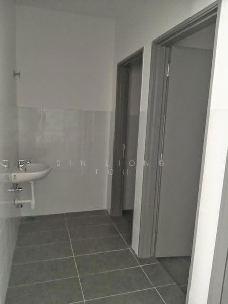 Shop / Office for Rent in Presint 11 (Putrajaya) - Sin Liong Toh - Bathroom - PropertyGuru.com.my