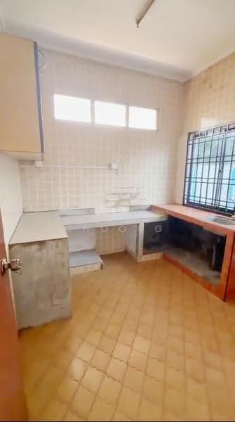 Rumah Teres 2-Tingkat untuk Disewa di Taman Pelangi (Johor Bahru) - Steph Choong - Kitchen - PropertyGuru.com.my