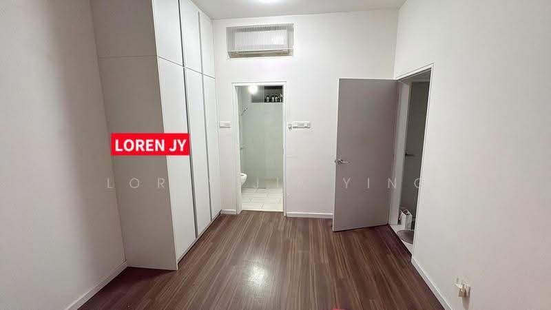 Condominium for Sale at Vertu Resort - Loren Jia Ying - Bedroom - PropertyGuru.com.my
