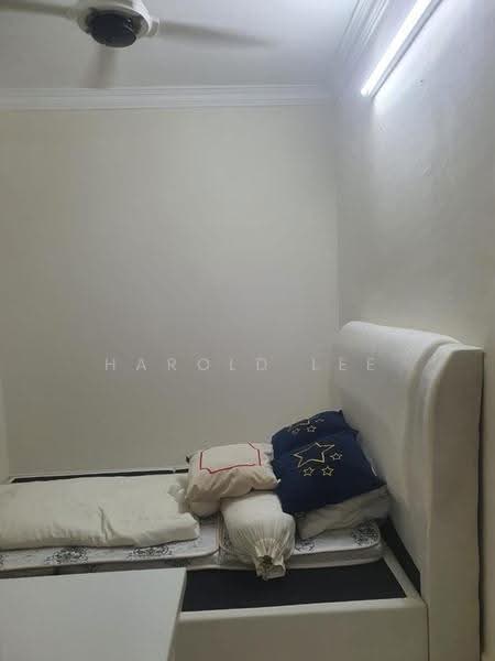 Pangsapuri untuk Dijual di Sri Impian - Harold Lee - Bedroom - PropertyGuru.com.my