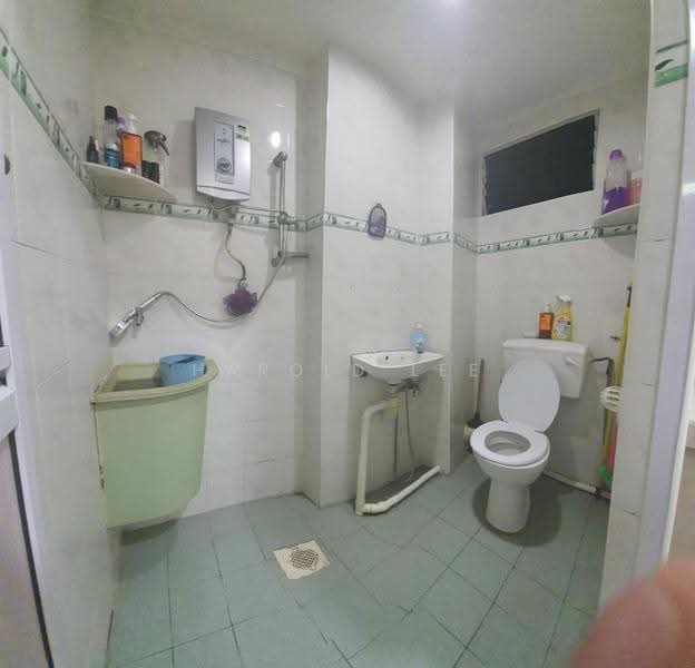 Pangsapuri untuk Dijual di Sri Impian - Harold Lee - Bathroom - PropertyGuru.com.my