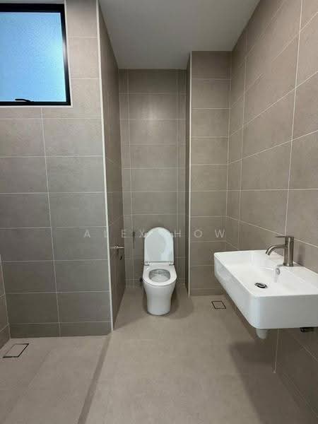 Rumah Teres untuk Disewa di Taman Ponderosa (Johor Bahru) - Alex How - Bathroom - PropertyGuru.com.my