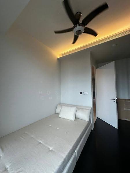 Kediaman Servis untuk Dijual di Tropicana The Residences - Holiday Choong - Bedroom - PropertyGuru.com.my