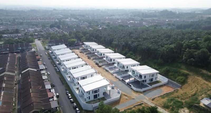 Rumah Berkembar untuk Dijual di Kulai (Johor) - Jun Song - Exterior - PropertyGuru.com.my
