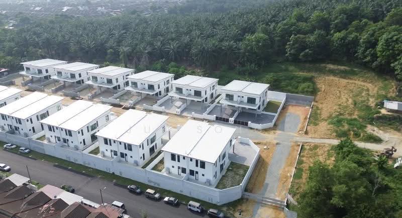 Rumah Berkembar untuk Dijual di Kulai (Johor) - Jun Song - Exterior - PropertyGuru.com.my