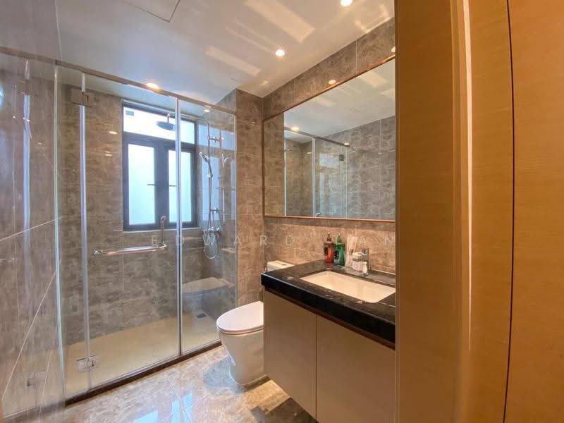 Kondominium untuk Dijual di R&F Princess Cove Phase 2-Seine Region - Edward Tan - Bathroom - PropertyGuru.com.my