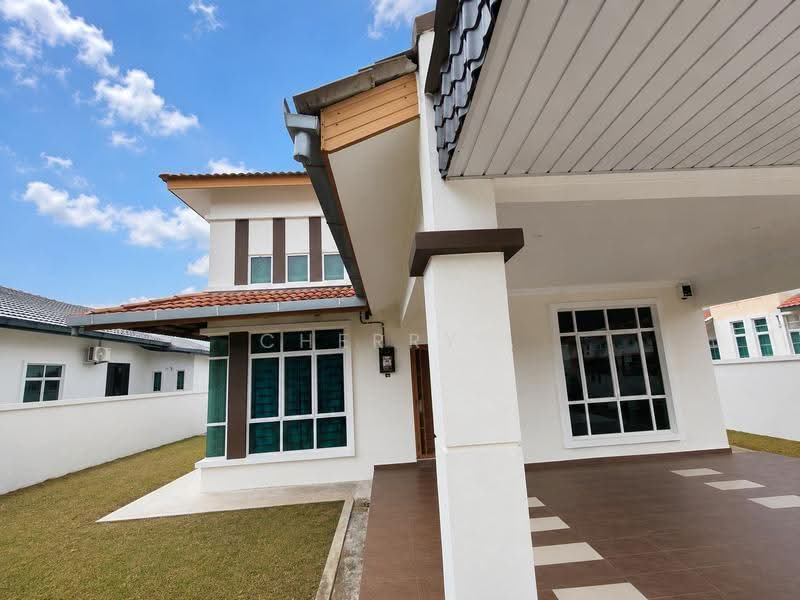 Bungalow House untuk Dijual di Taman Krubong Perdana (Krubong) - Cherry . - Exterior - PropertyGuru.com.my