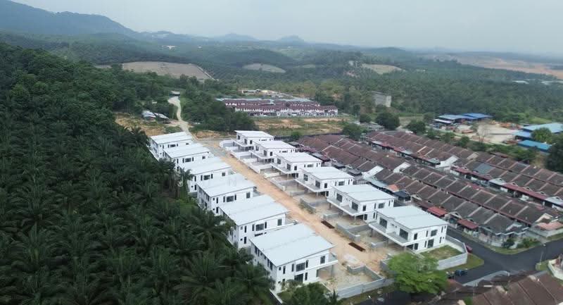 Rumah Berkembar untuk Dijual di Kulai (Johor) - Jun Song - Exterior - PropertyGuru.com.my